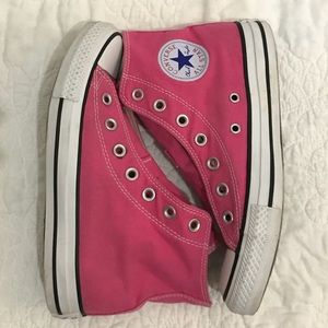 HOT PINK High Top Converse: Women’s size 7